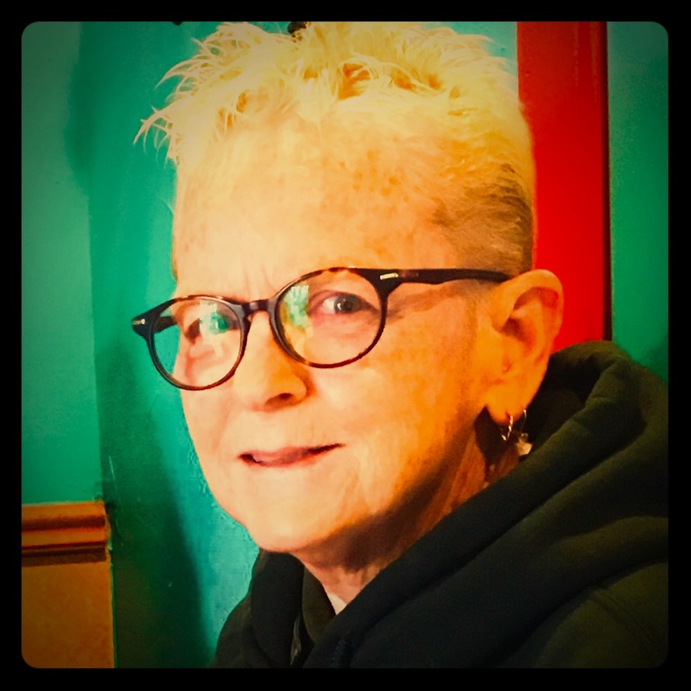 Meet your Posher, Sandie
